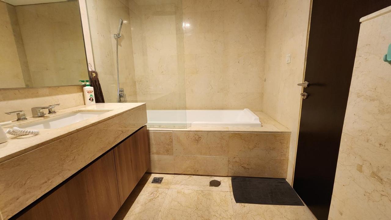 Unforgettable Nights Next To Ascott Sudirman -Min Stay 3 Nights- Jakarta Kültér fotó